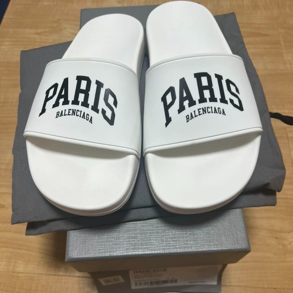 BALENCIAGA Paris Pool Slides - Picture 1 of 7